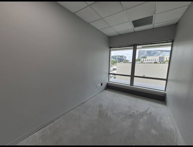 947M² OFFICE TO LET IN SANDTON CENTRAL